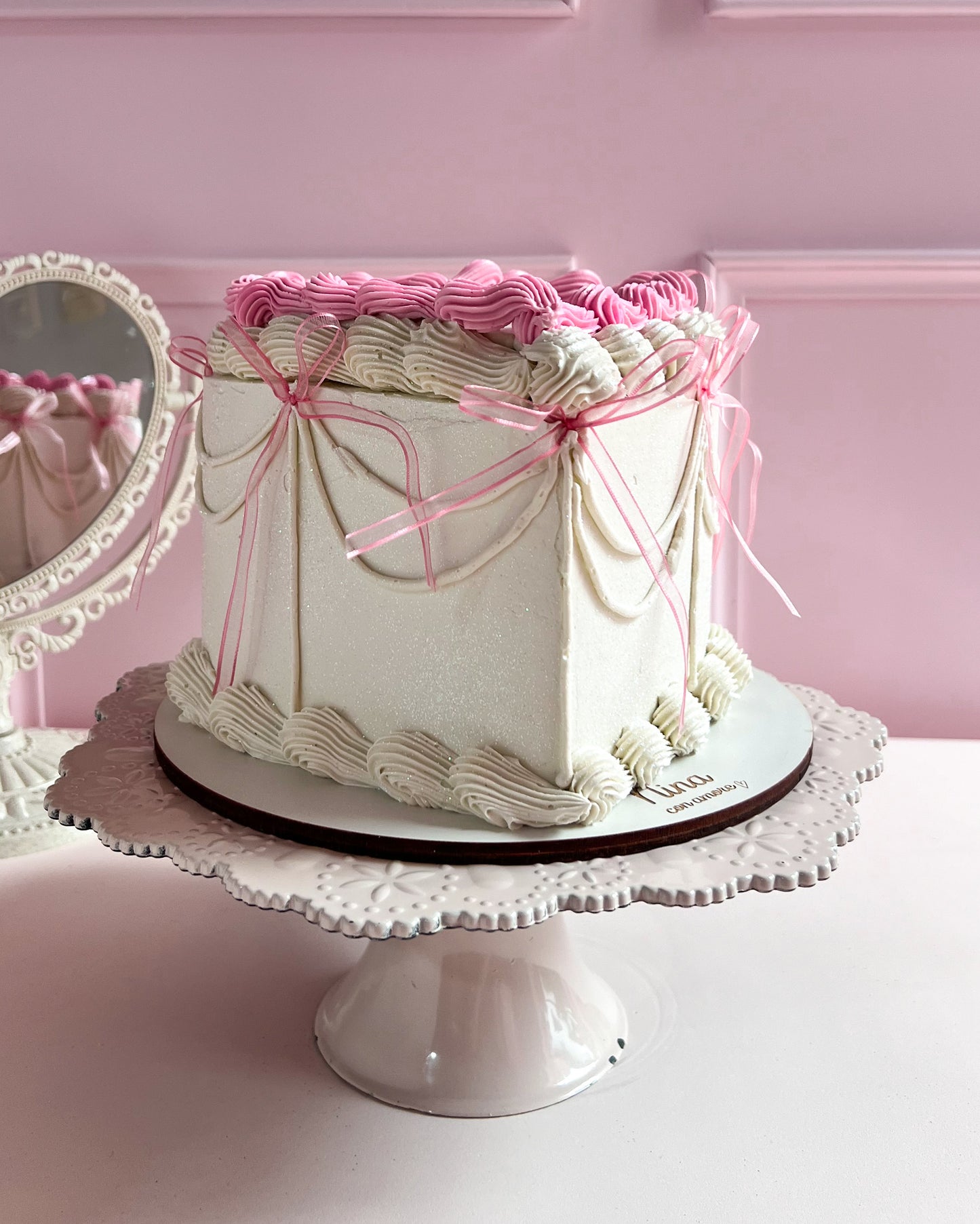 BURNING CAKE BLANCA - Lazos Rosados