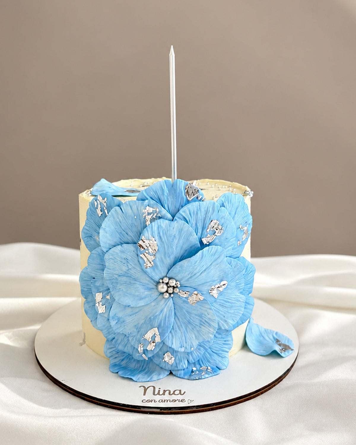 MAXI FLOR CAKE AZUL CELESTE - Fondant