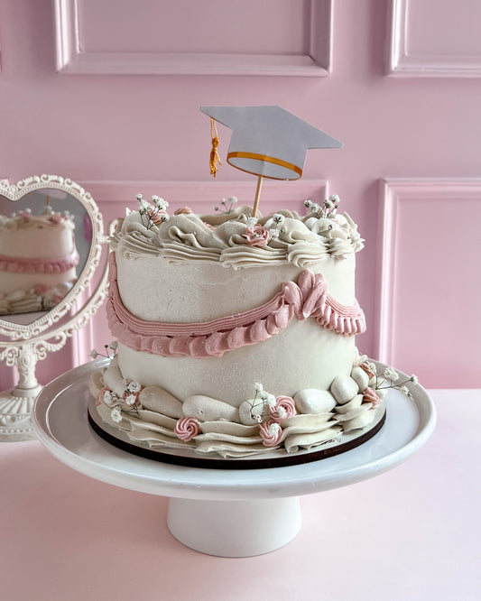 VINTAGE GRADUATION CAKE