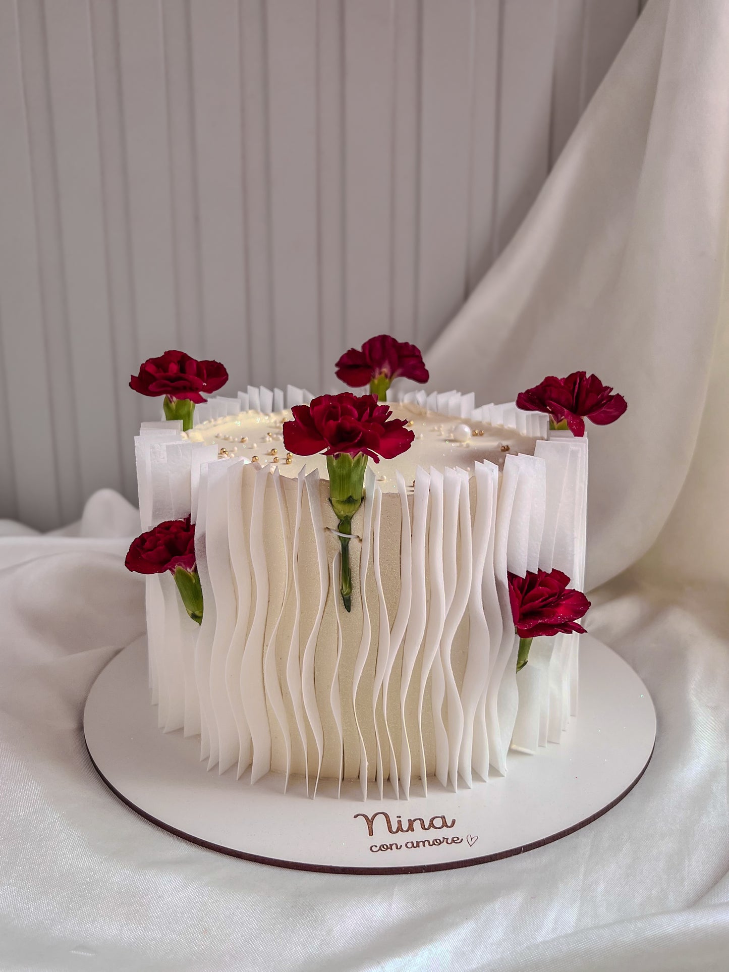 WAFER PAPER CAKE BLANCA CON FLORES ROJAS - Papel comestible