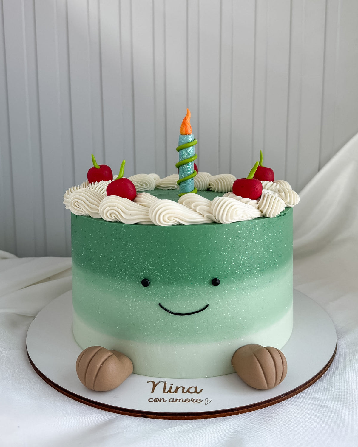 PASTELITO CAKE- Verde con Cerezas