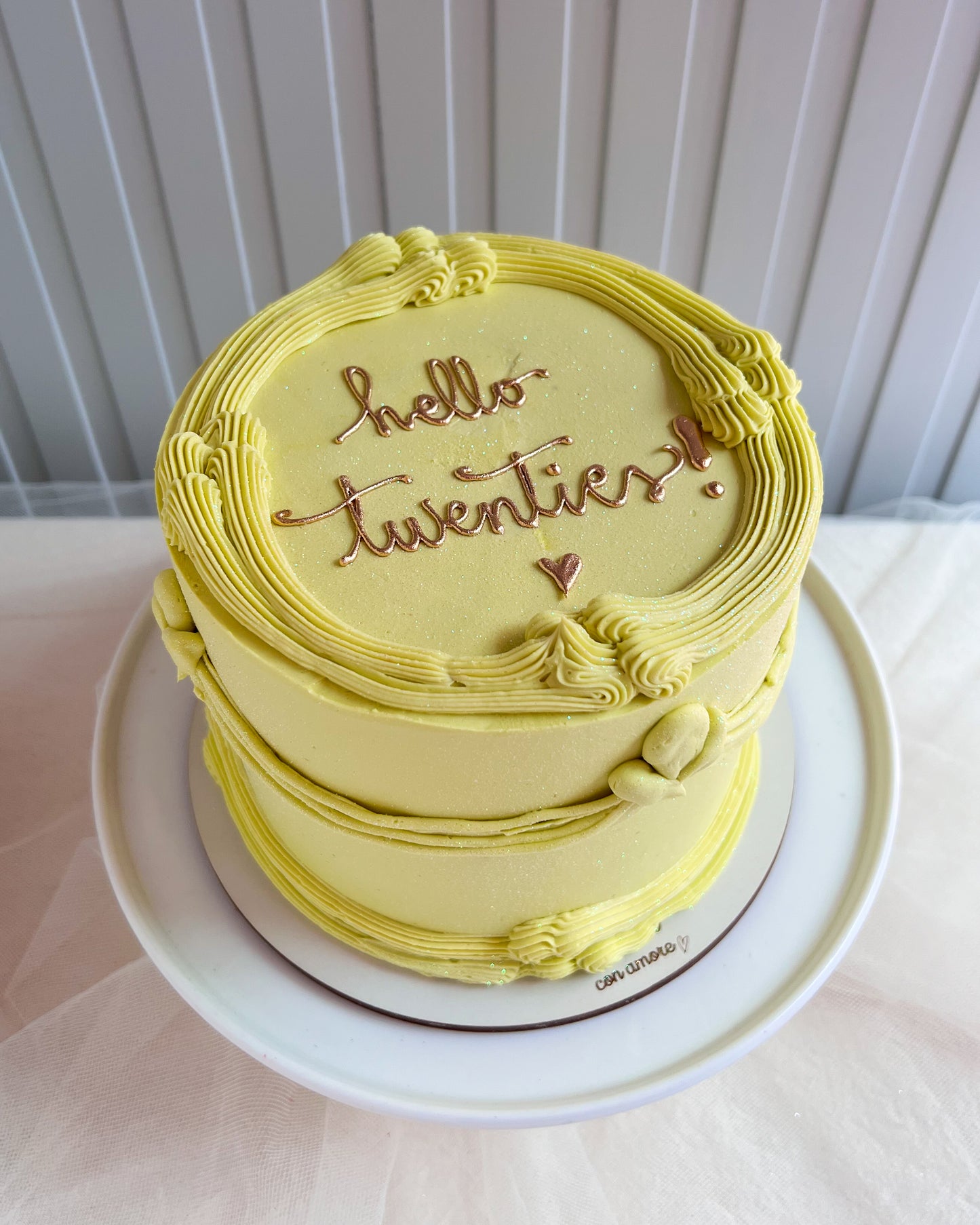VINTAGE CAKE AMARILLO PASTEL