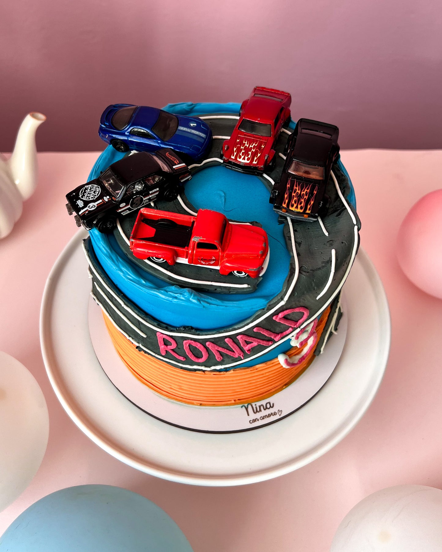 HOT WHEELS CAKE