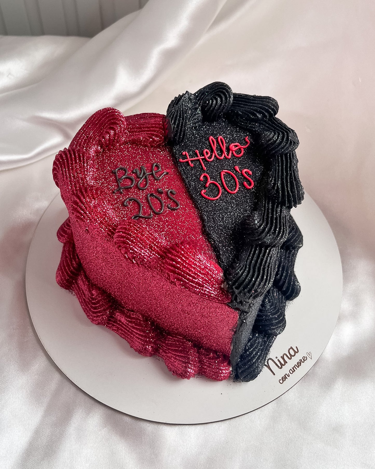 GLITTER HEART MITAD Y MITAD - Rojo y Negro