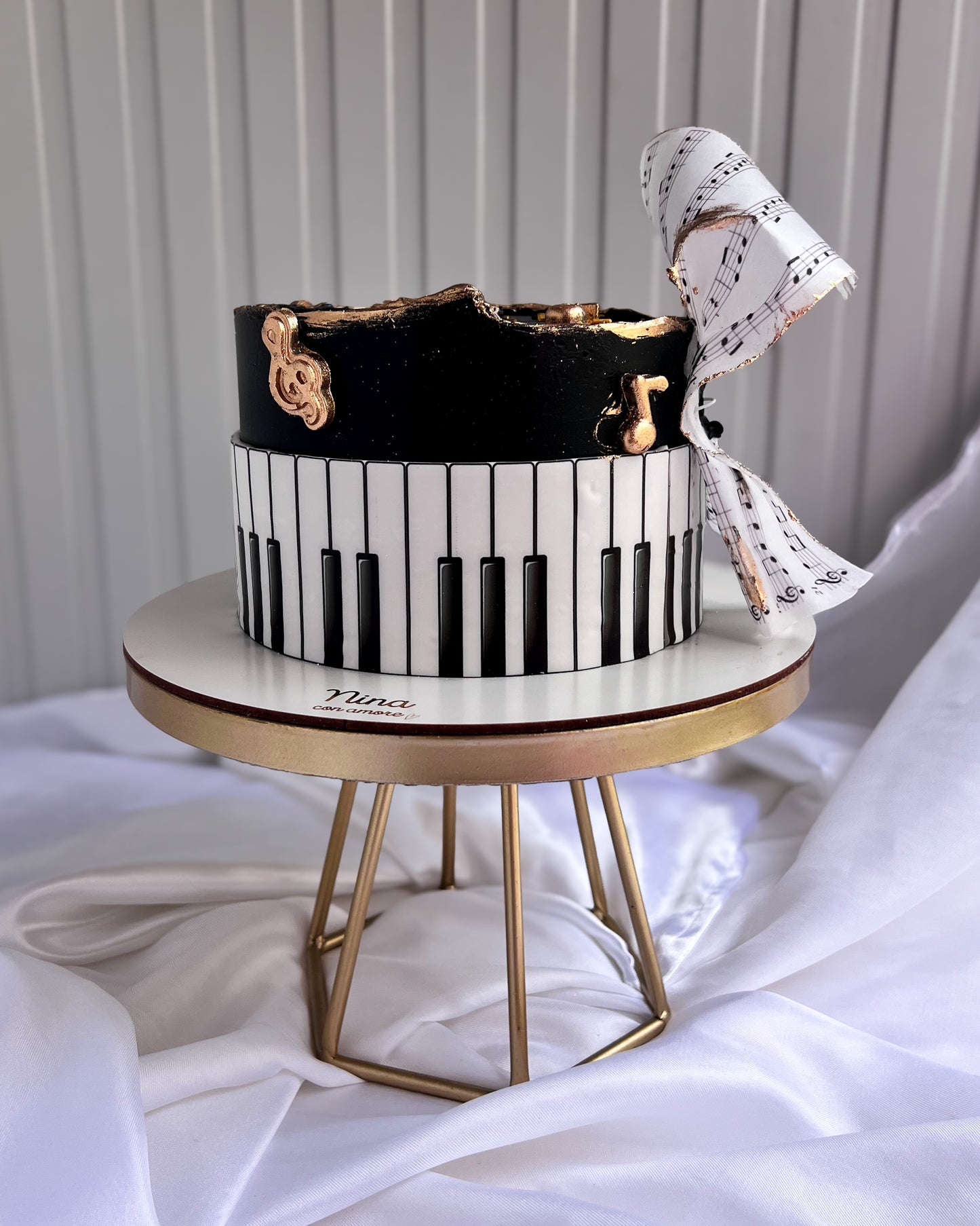 PIANO CAKE - Blanco y Negro