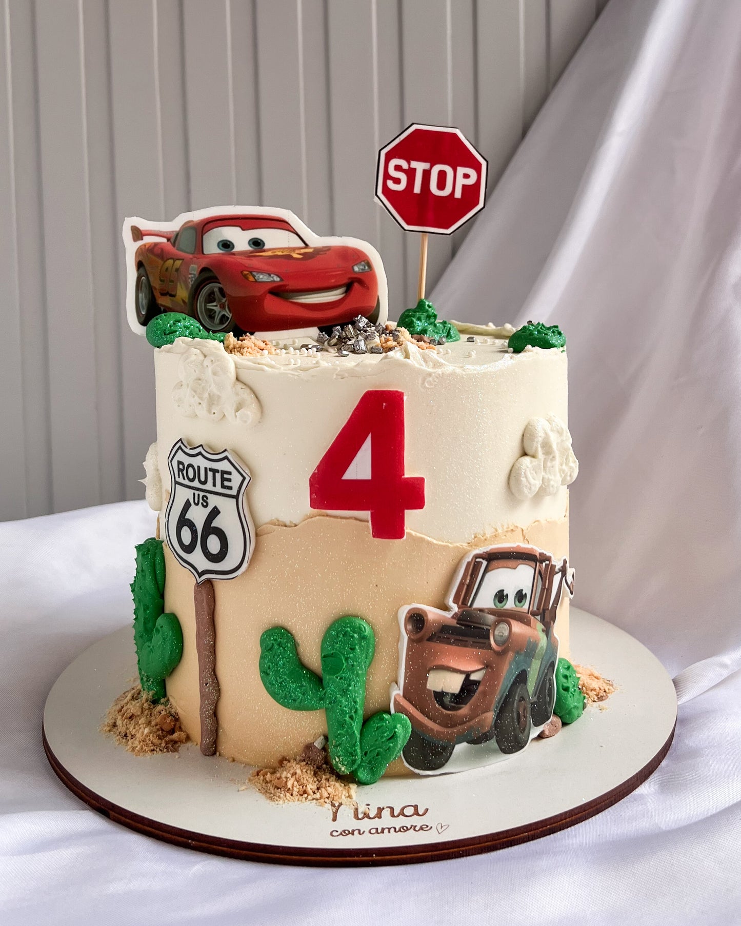 CARS CAKE - Rayo McQueen y Mate Desierto