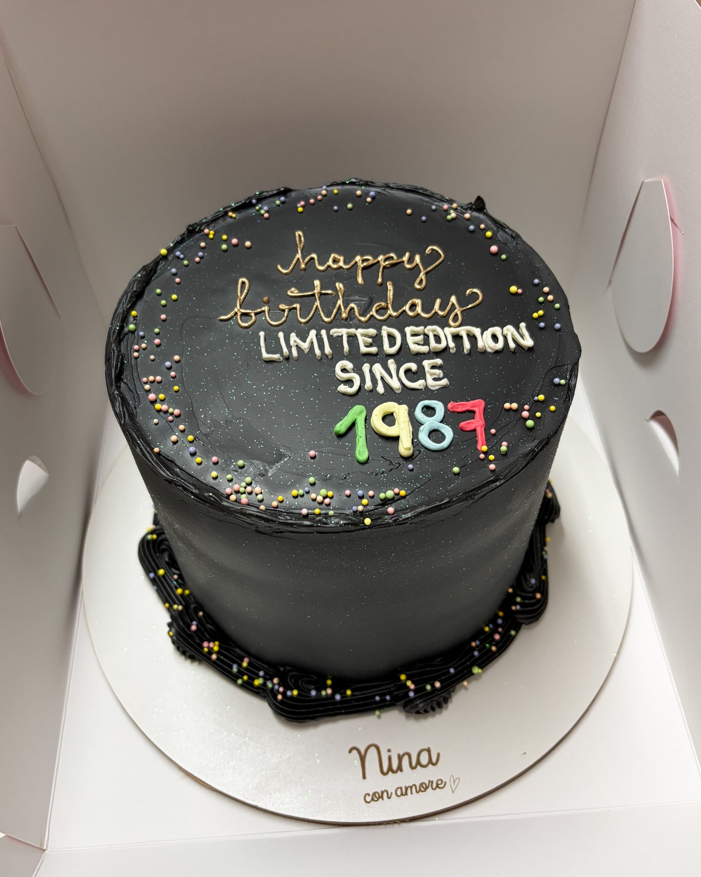 CAKE MINIMALISTA NEGRO - Limited Edition 2.0