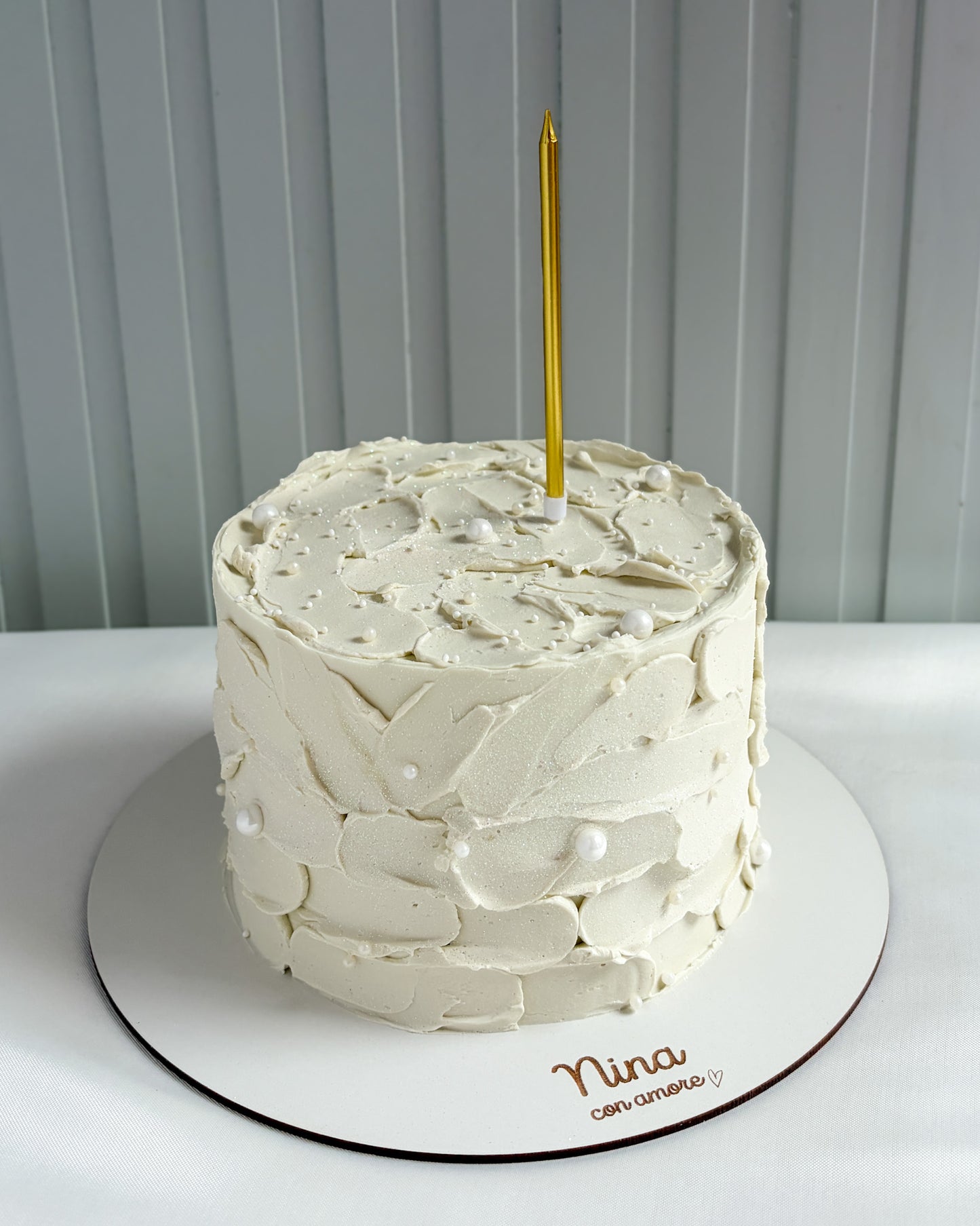 PINCELADAS BLANCAS Y PERLAS CAKE