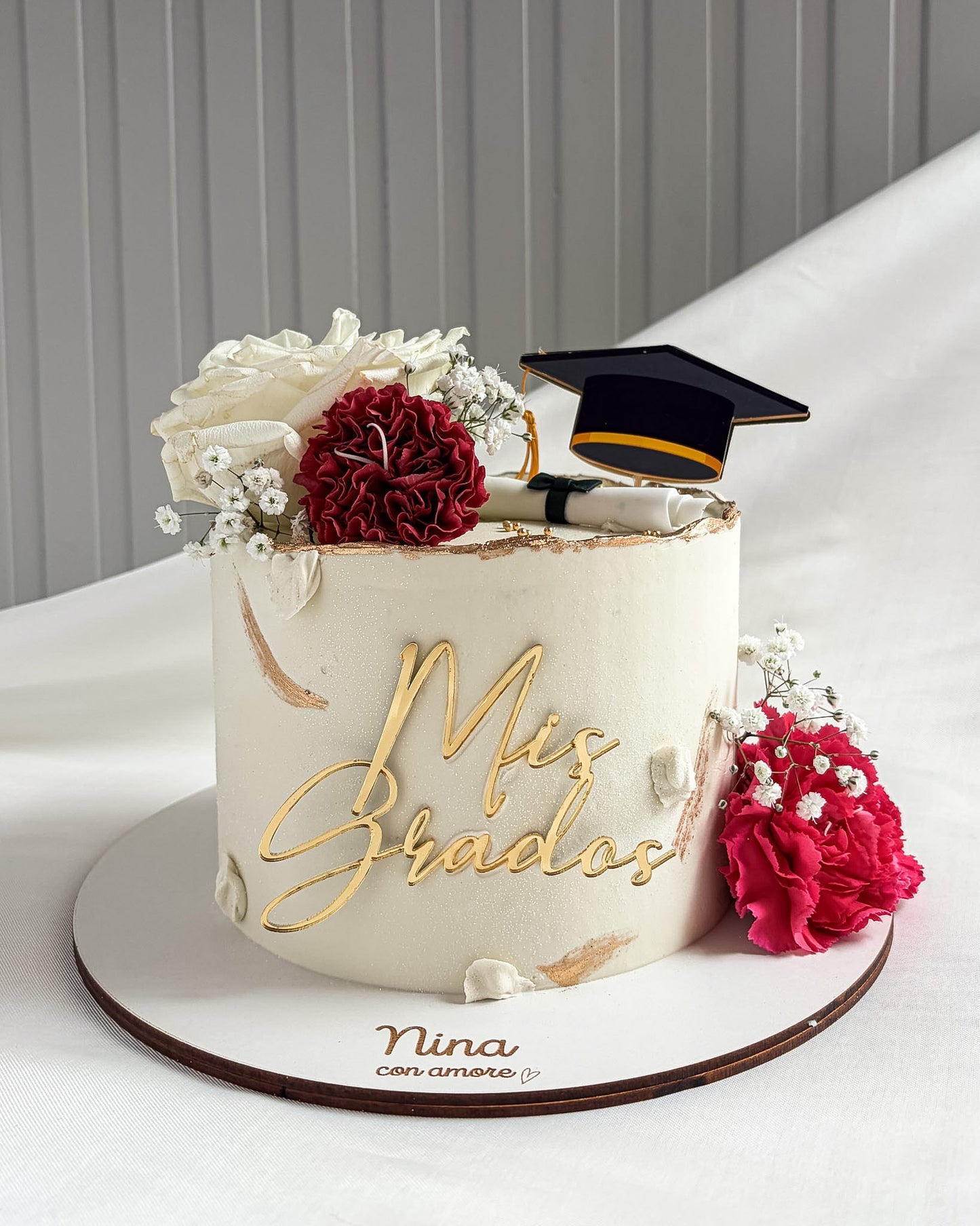 GRADUATION CAKE -Flores - Birrete y Diploma