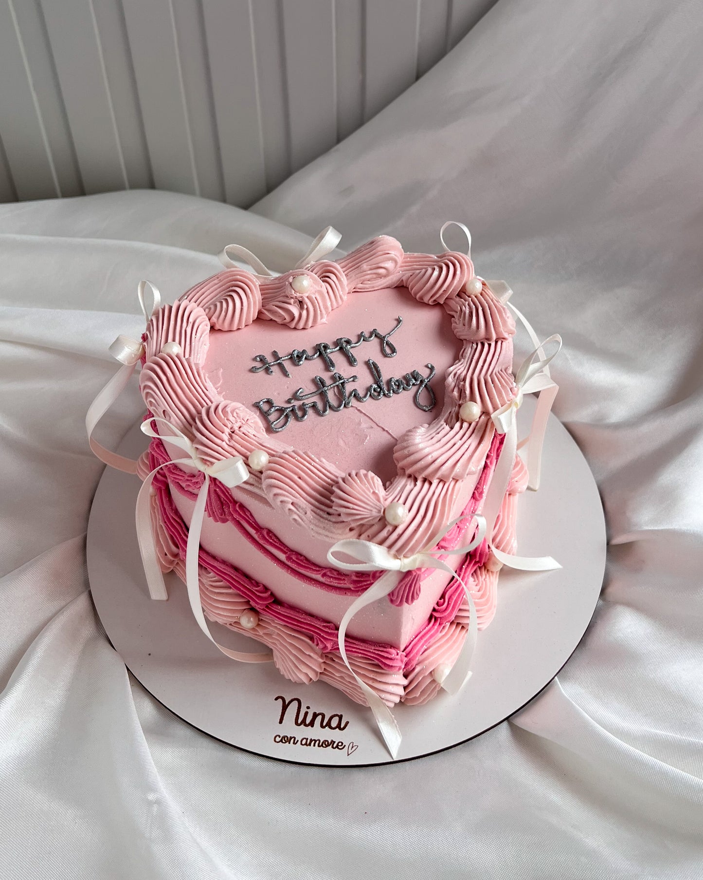 HEART CAKE ROSADO - Perlas + Lazos