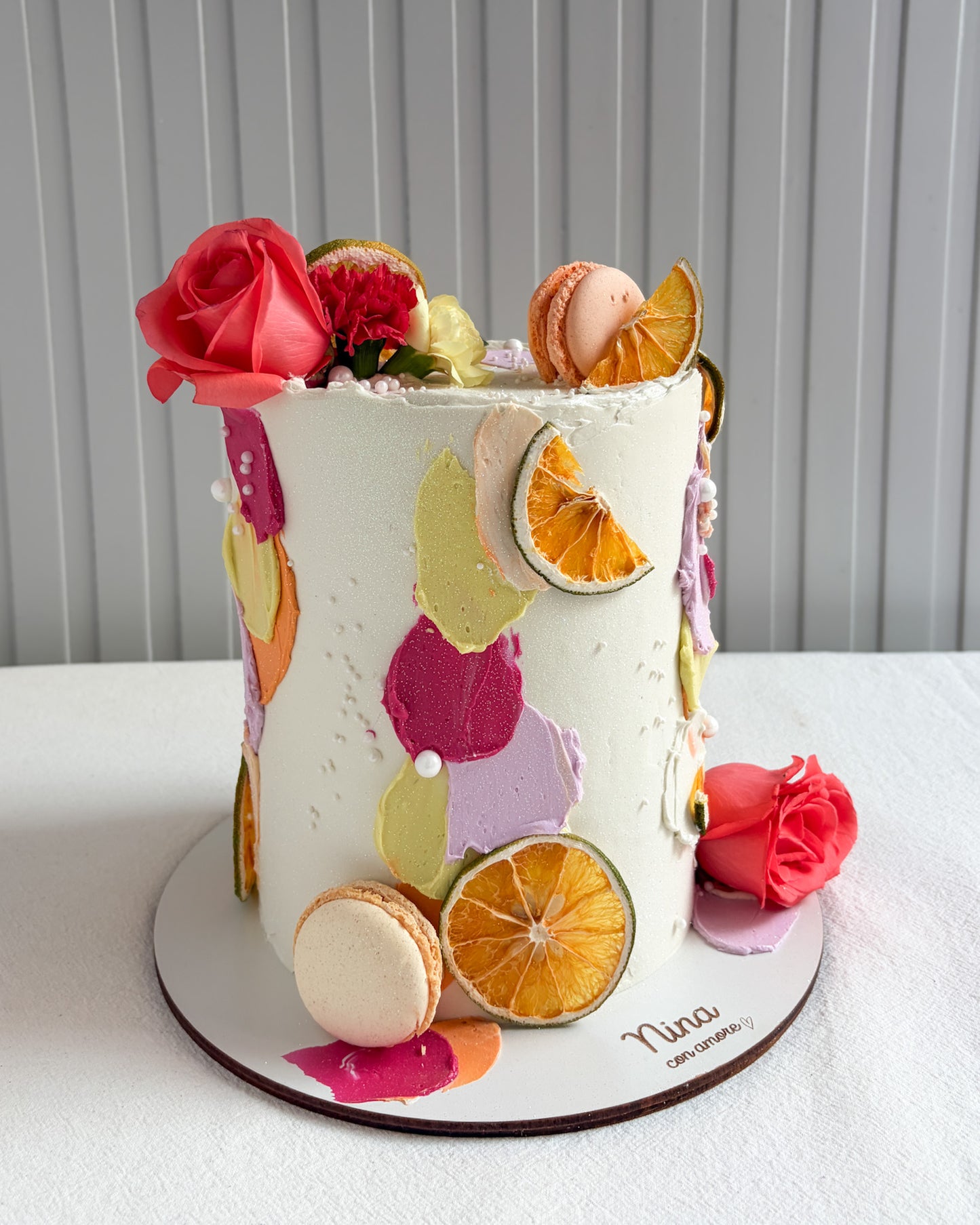 TROPICAL FUCSIA CAKE - Flores y Macarons