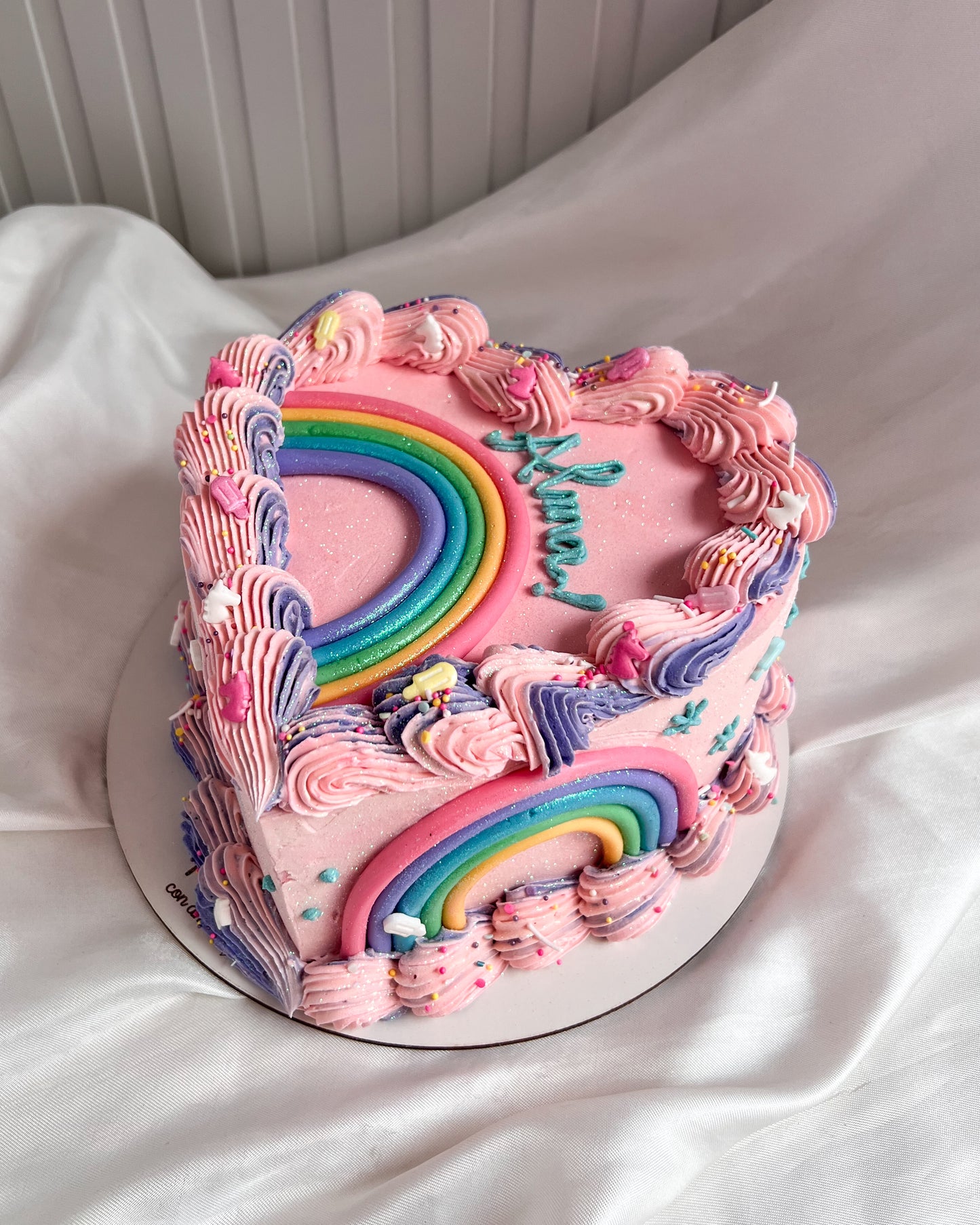 HEART RAINBOW CAKE- ROSADA