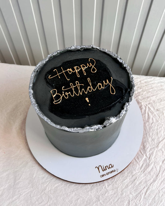 MINIMALIST CAKE NEGRA