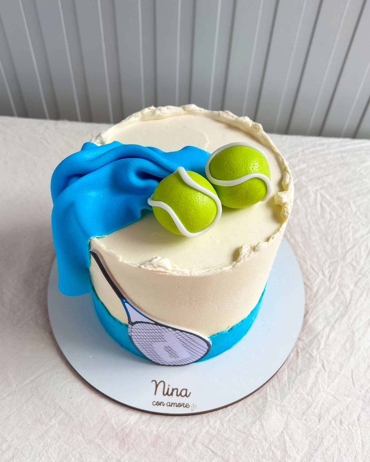 TENNIS CAKE