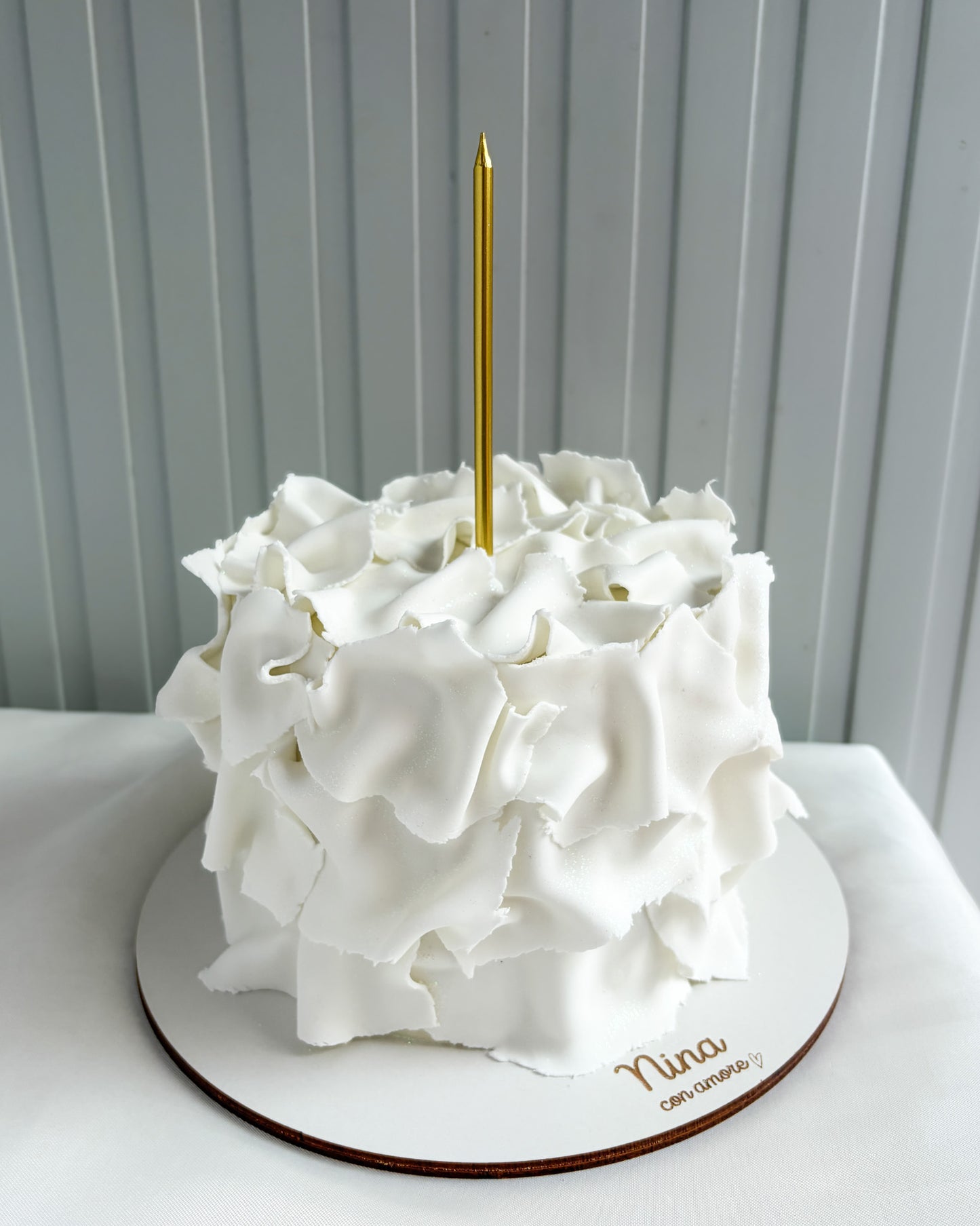 FONDANT CAKE