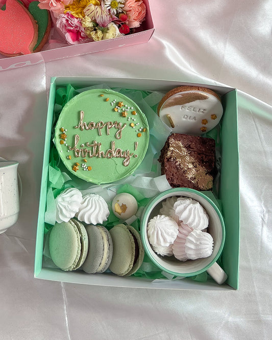 BIRTHDAY BOX + Mug