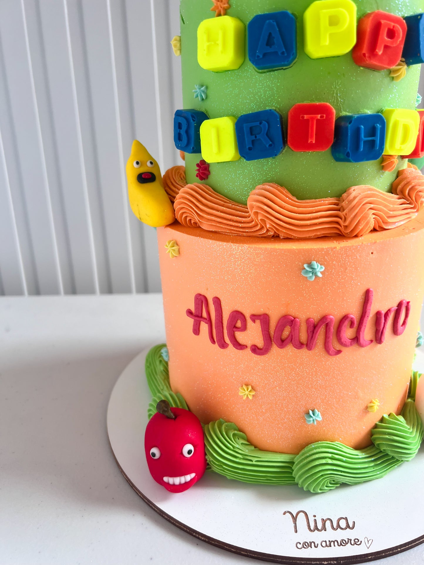 ANNOYING ORANGE CAKE