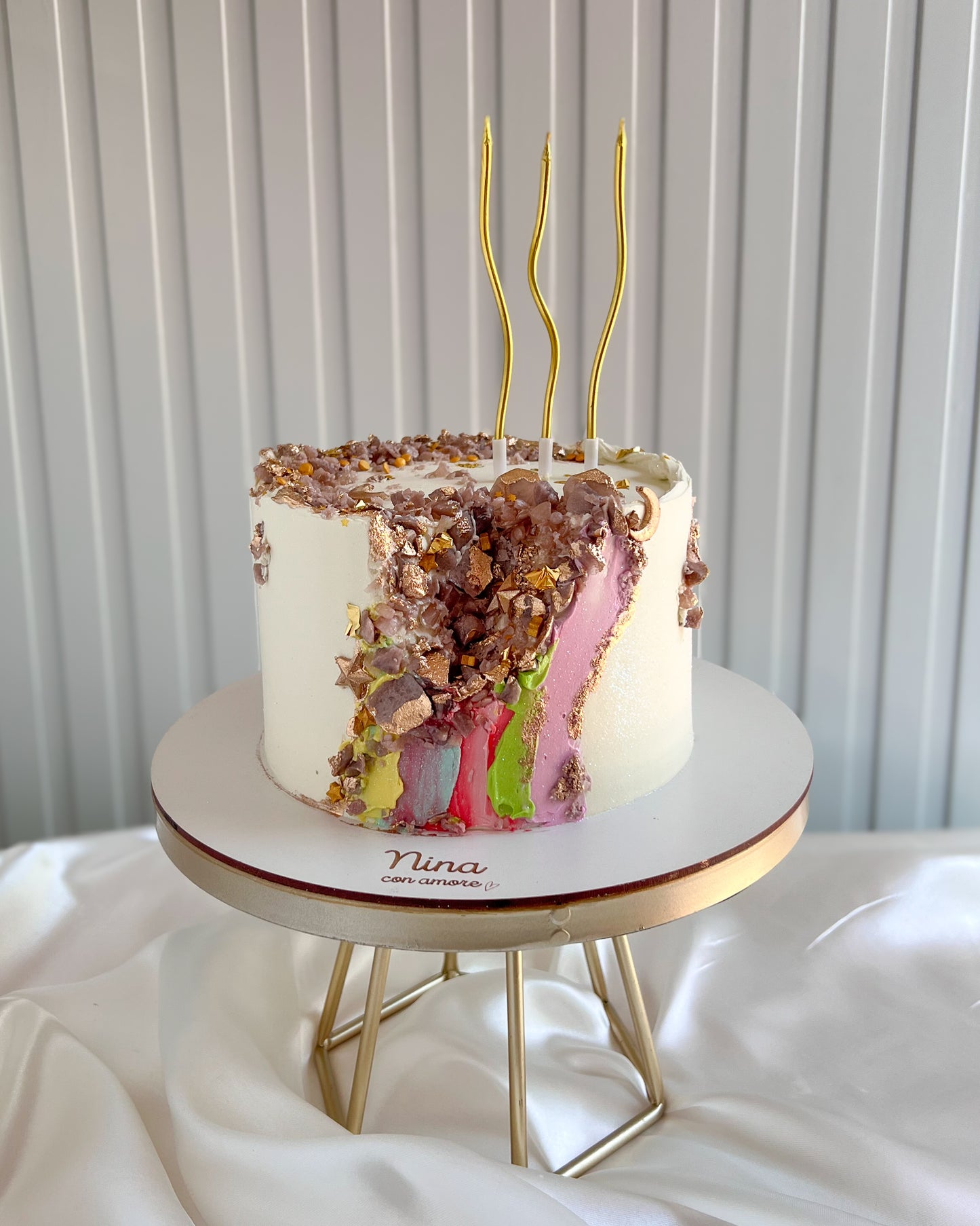 PIEDRAS PRECIOSAS CAKE