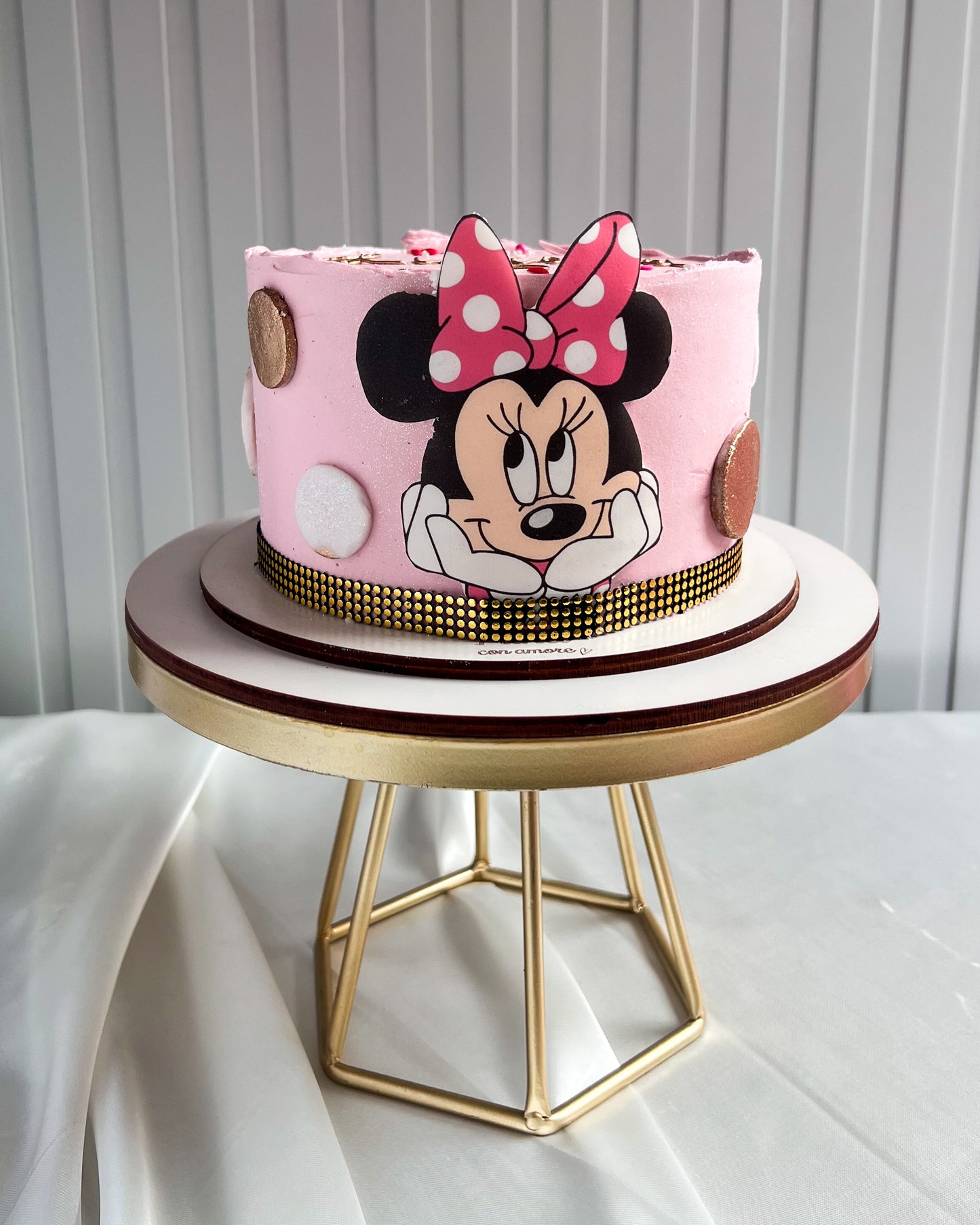 MINNIE MOUSE CAKE