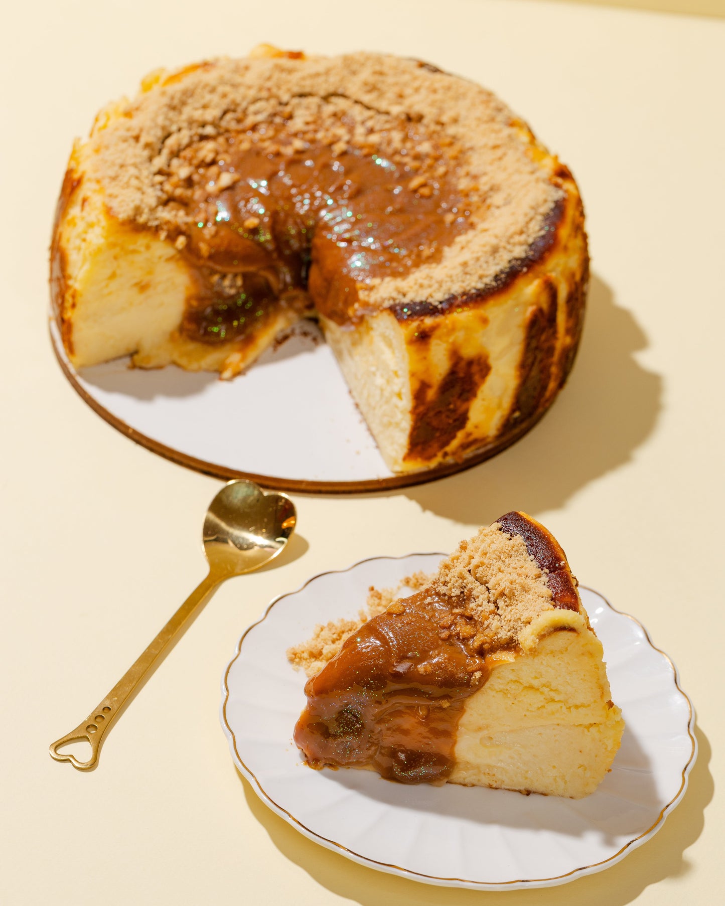 TARTA VASCA DE AREQUIPE Y SULTANA 12-16 porciones