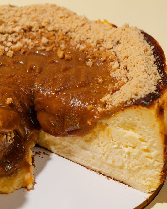 TARTA VASCA DE AREQUIPE Y SULTANA 12-16 porciones