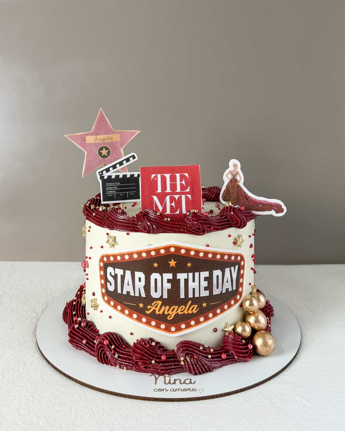 MET GALA CAKE