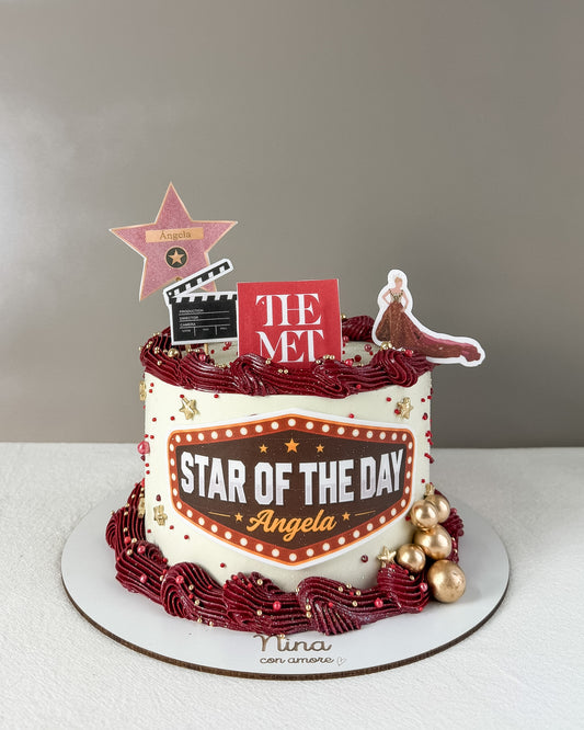 MET GALA CAKE