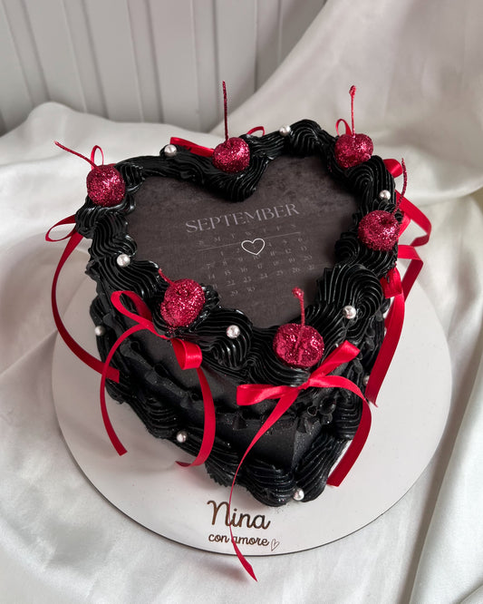BURNING CAKE NEGRA - Cerezas, Lazos y Perlas