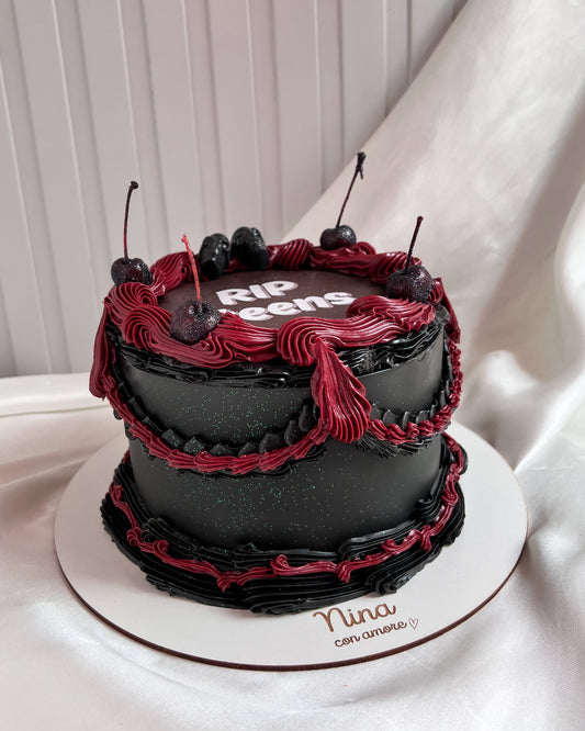 BURNING CAKE NEGRA Y VINOTINTO - Cerezas