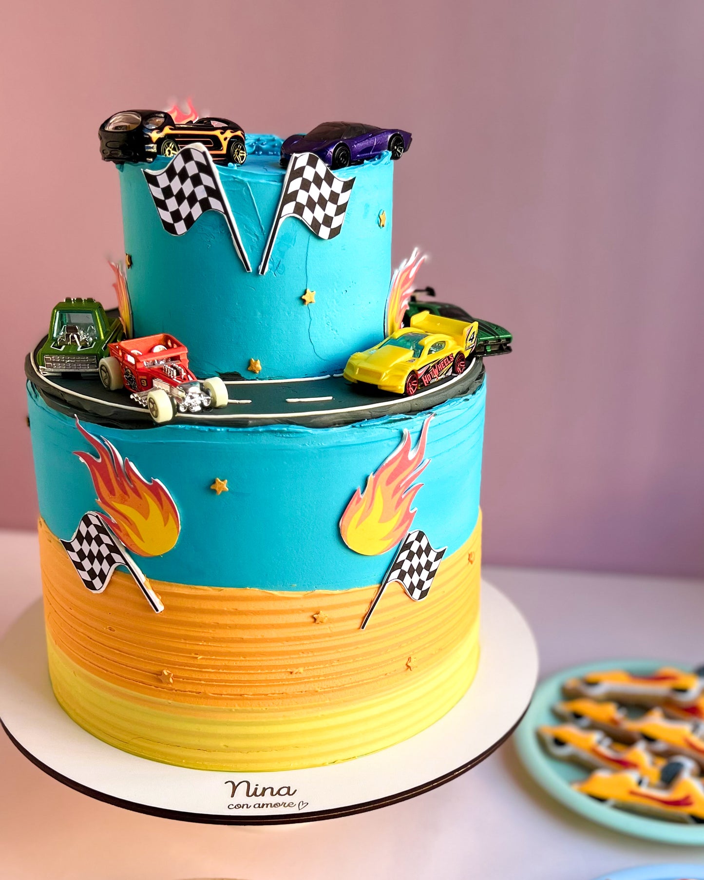 HOT WHEELS CAKE - 2 Pisos