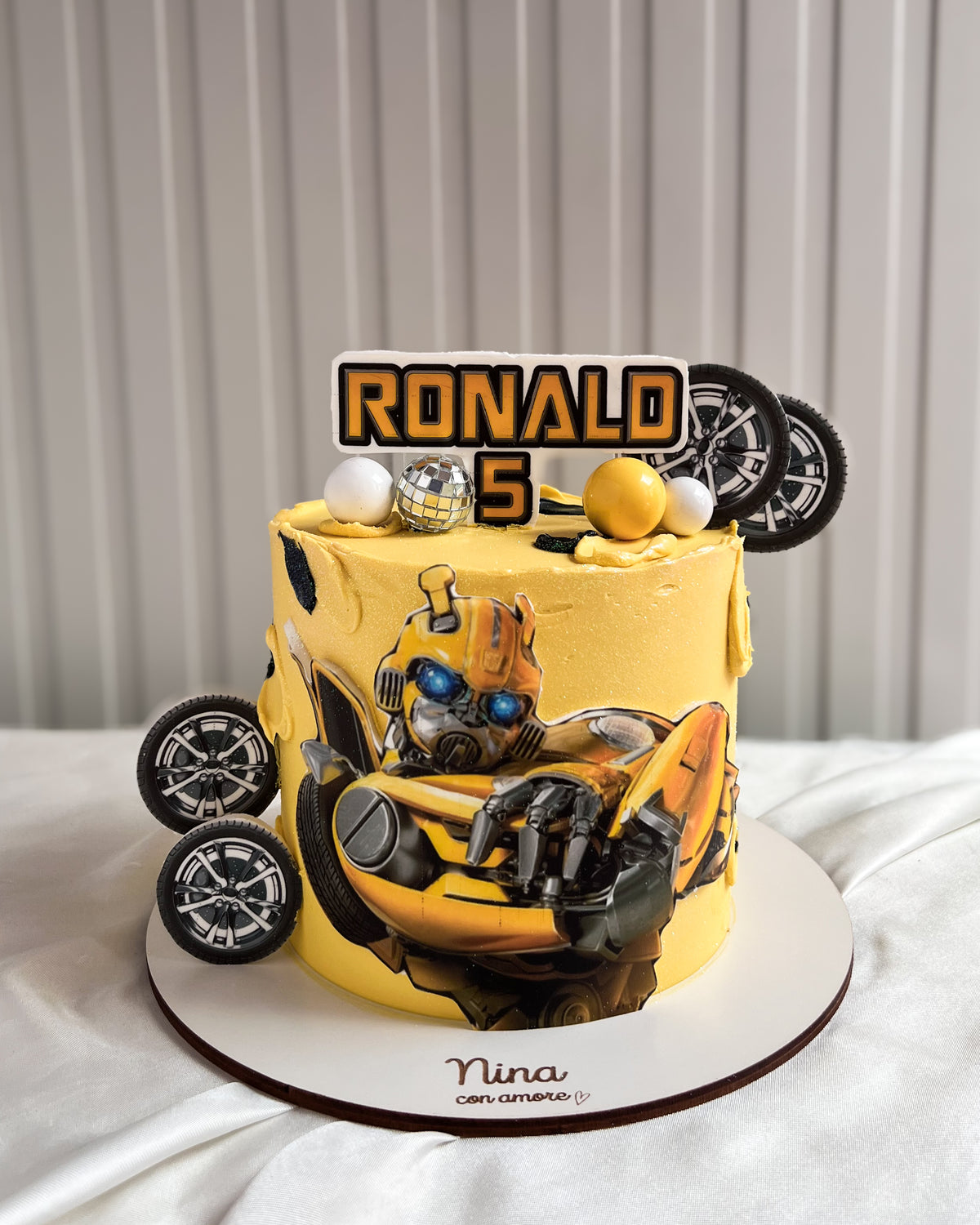 TRANSFORMERS CAKE  - Bumblebee