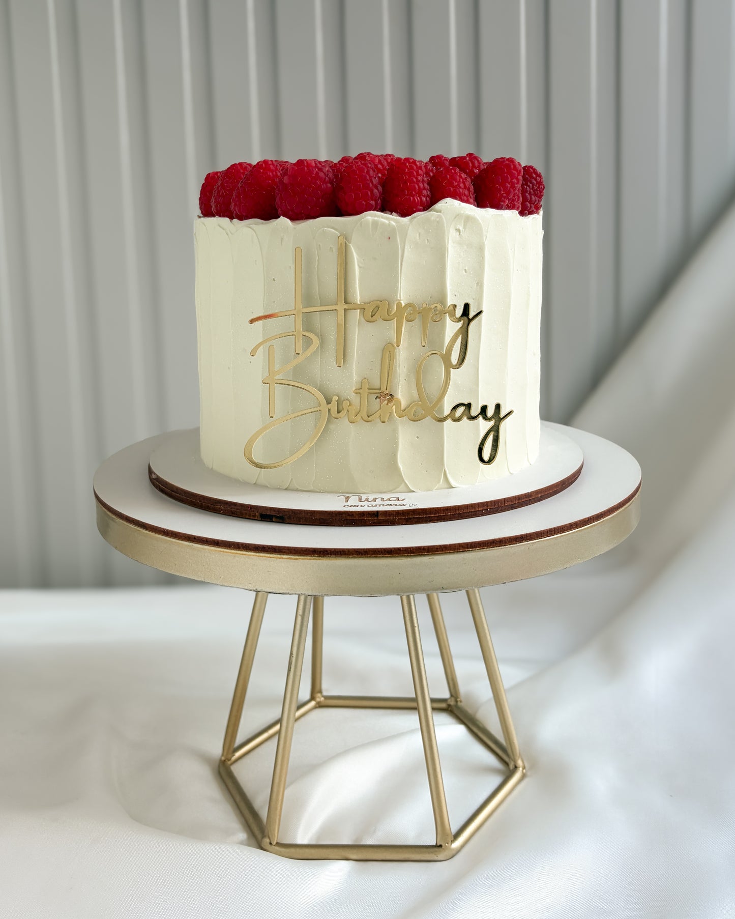 FRAMBUESAS CAKE - Relieve Vertical y Letrero