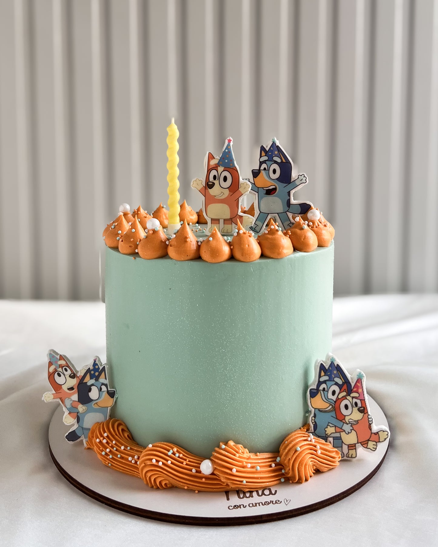 BLUEY CAKE- Naranja y Azul