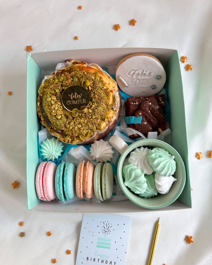 BIRTHDAY BOX - Tarta Vasca + Taza "The best"