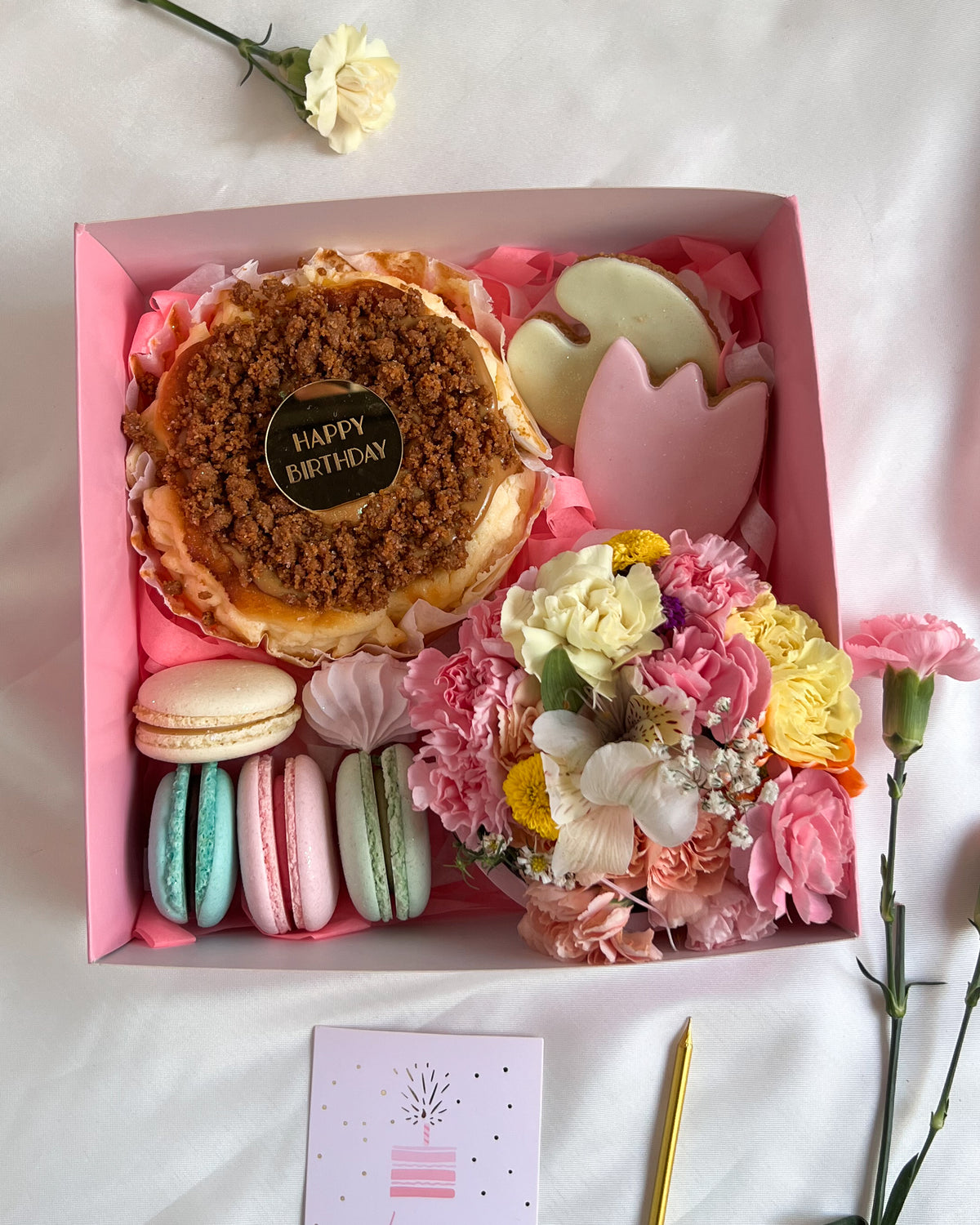 BIRTHDAY BOX - Tarta Vasca + Flores