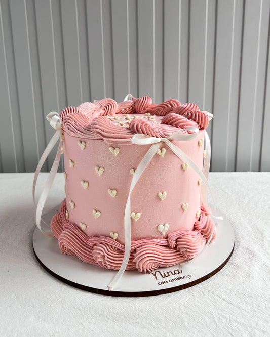VINTAGE CAKE ROSADA CON CORAZONCITOS