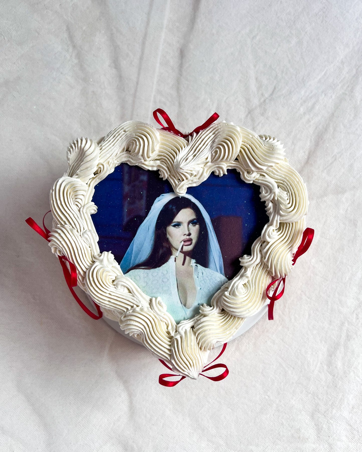 CORAZÓN VINTAGE LANA DEL REY - Lazos