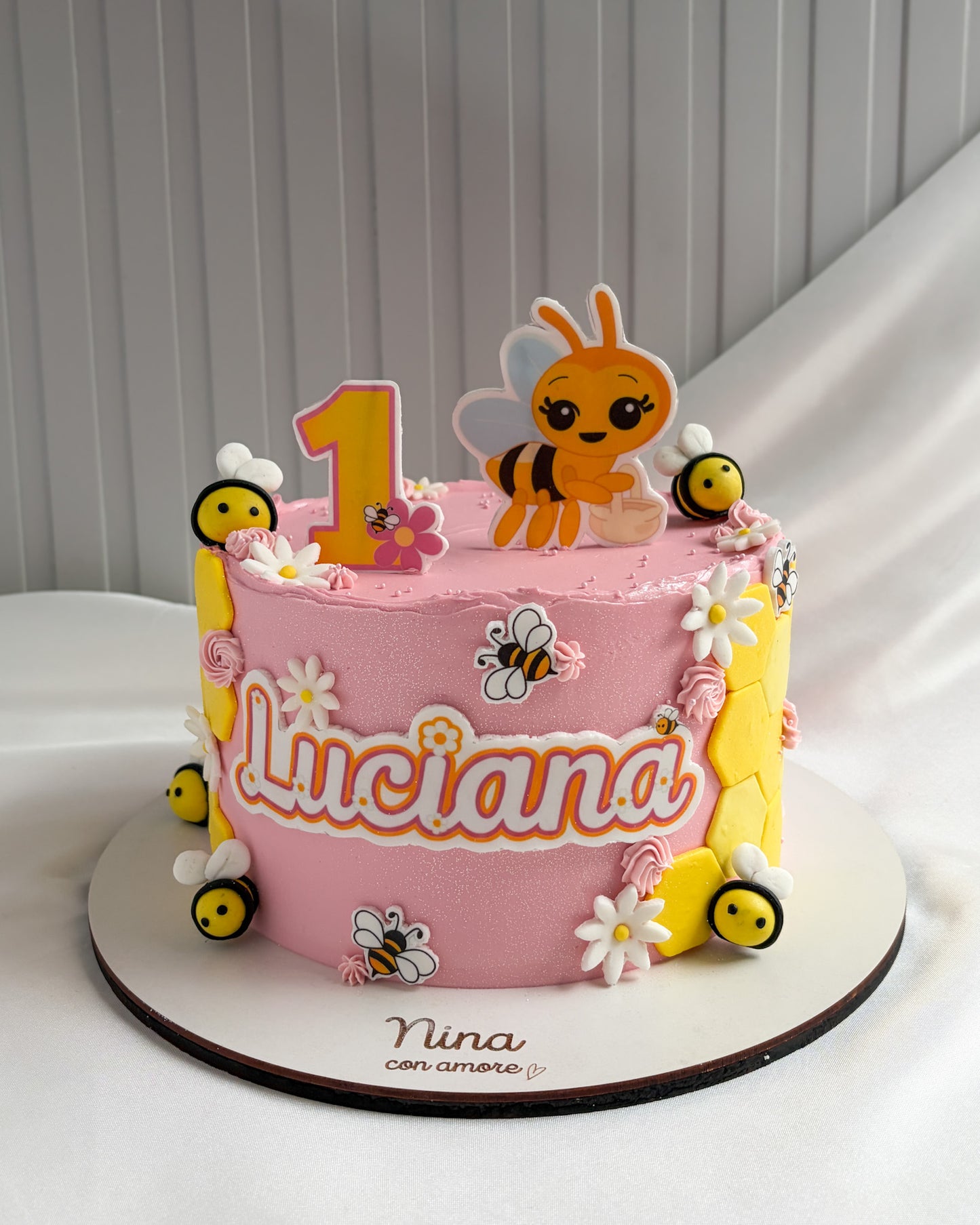 ABEJITA PLIM PLIM CAKE
