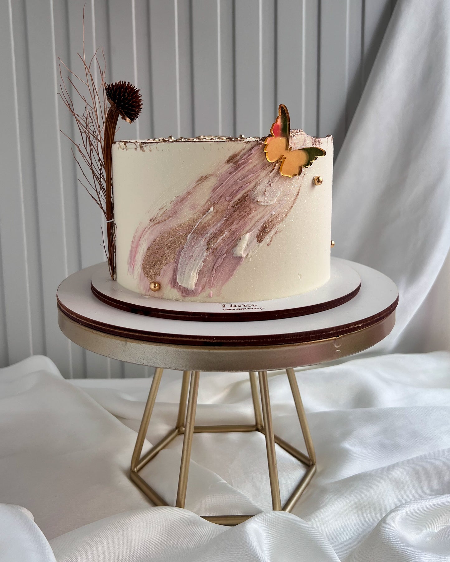 MARIPOSA DORADA CAKE