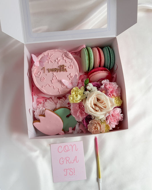 CUMPLE MES BOX + Arreglo de Flores