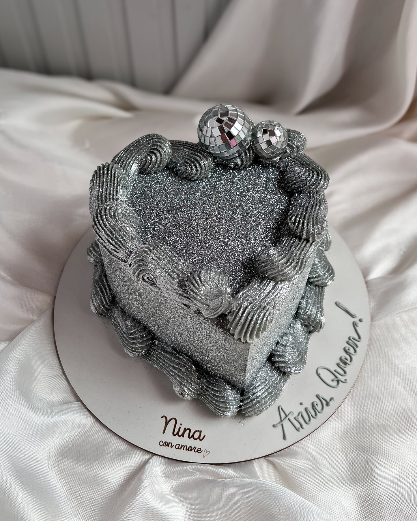 MAGIC GLITTER CAKE - Plateada