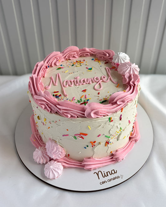VINTAGE FUNFETTI CAKE - Blanco y Rosado