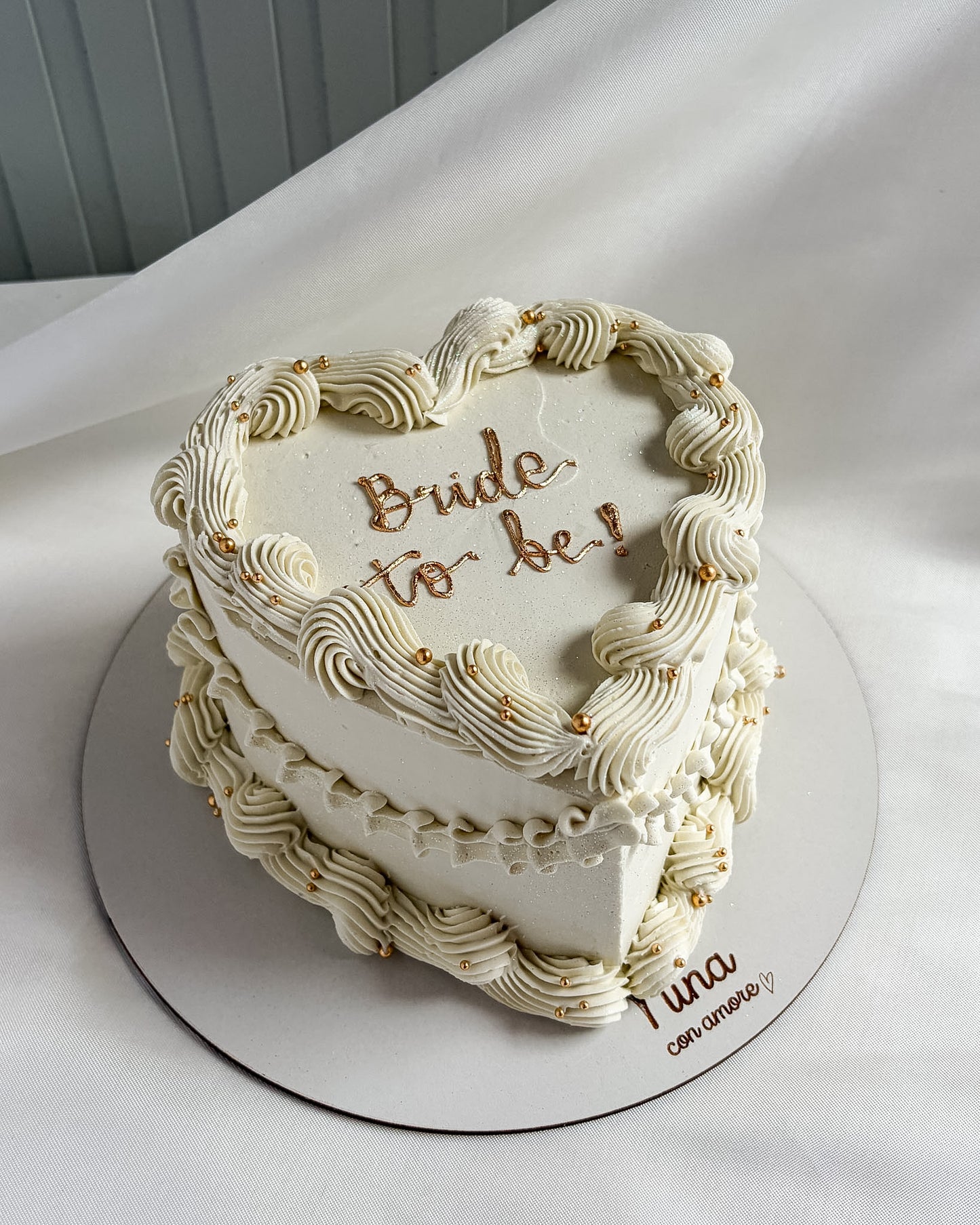 VINTAGE HEART CAKE BLANCA