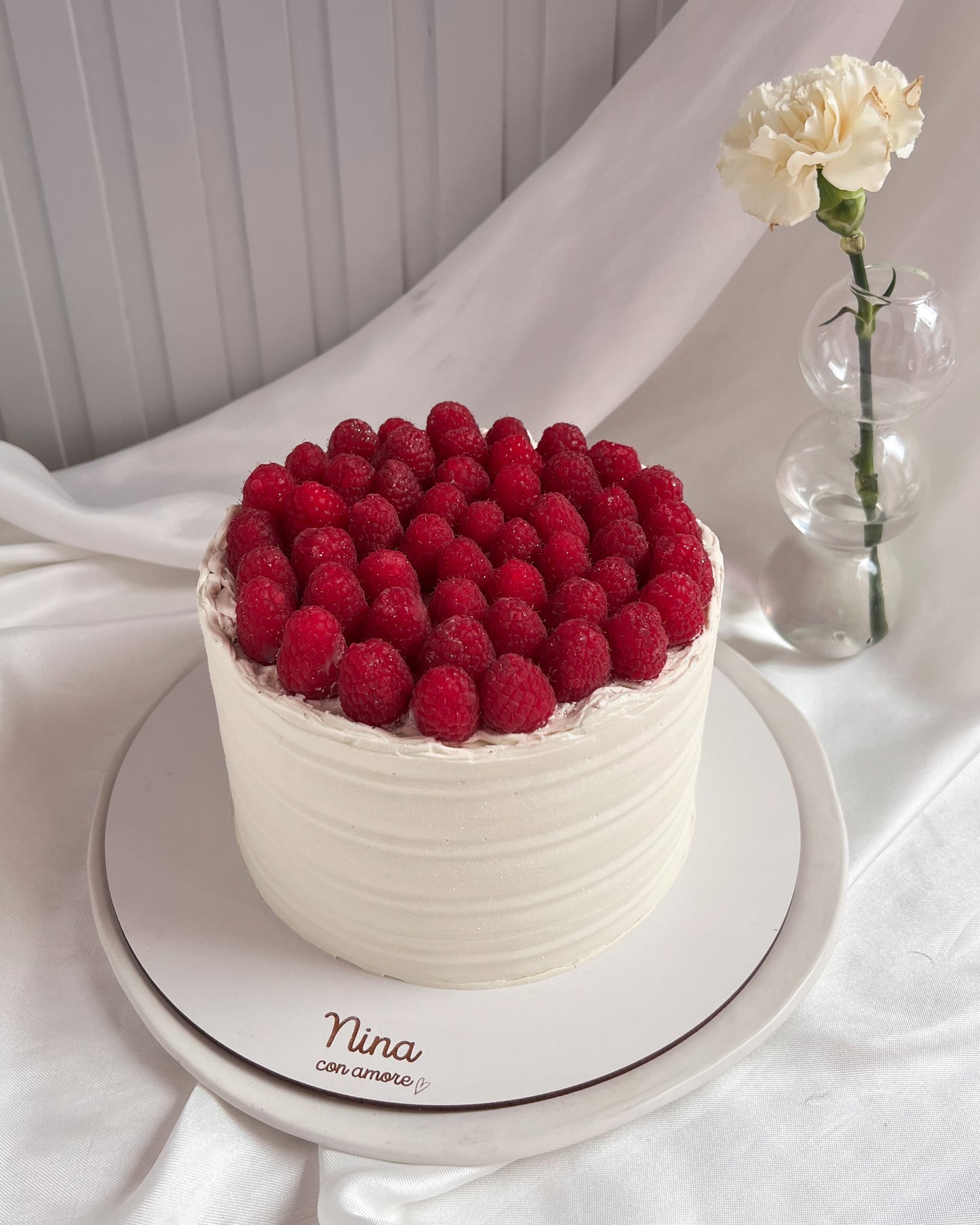VINTAGE CAKE CON FRAMBUESAS