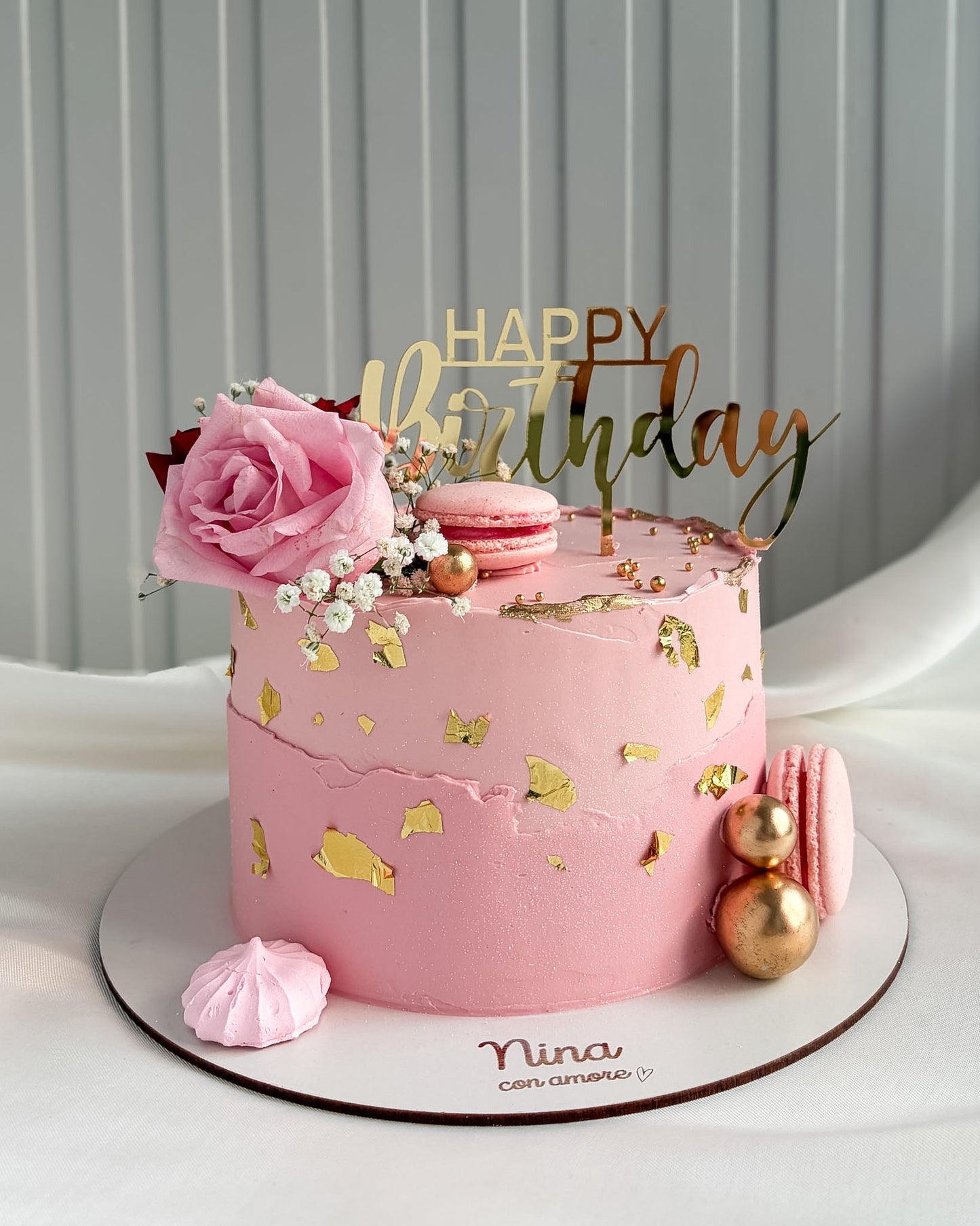 FLORES Y MACARONS PINK CAKE