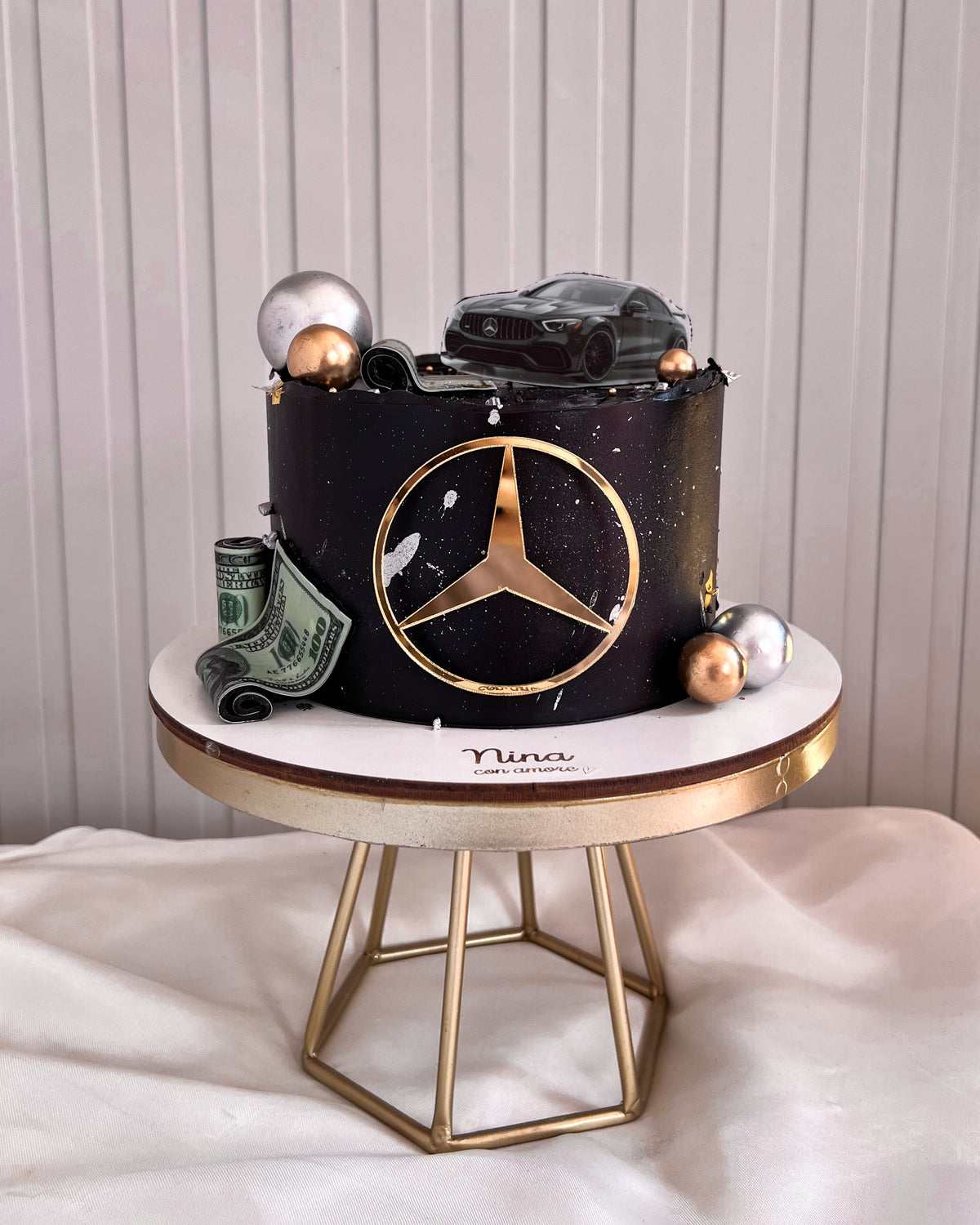 MERCEDES BENZ CAKE - Negra