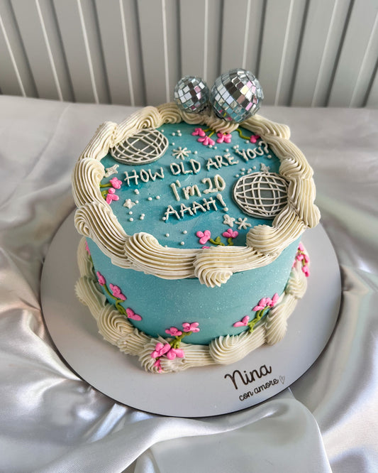 DANCING QUEEN CAKE