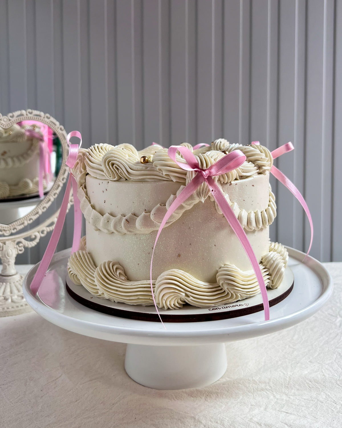 VINTAGE CAKE REDONDA BLANCA - Lazos