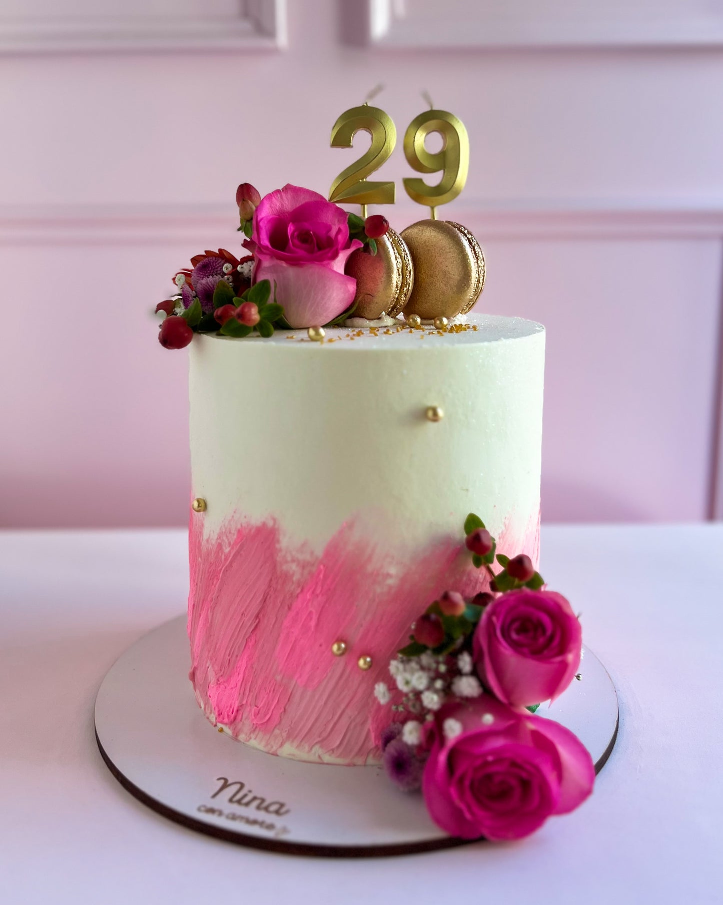 FLORES Y MACARONS CAKE - Pink