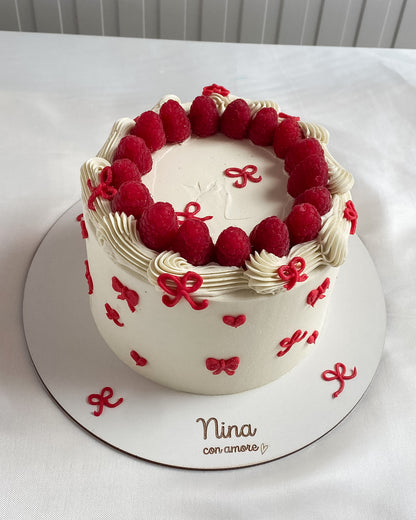VINTAGE CAKE - Frambuesas y lazos rojos